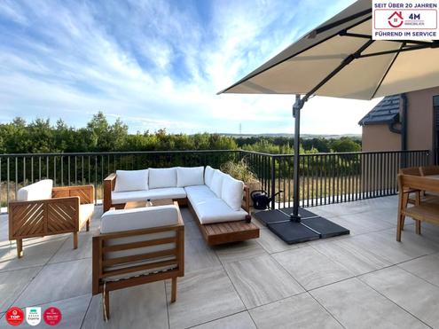 !Mietkauf - Ihre Chance auf Eigentum! 142 m2 / sonnige Maisonette / 2 Terrassen / 5 Zimmer / Hollabrunn