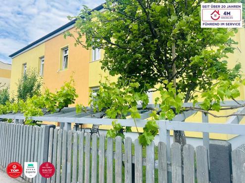 Mehrfamilienhaus mit 4 Wohneinheiten - direkt beim Bahnhof