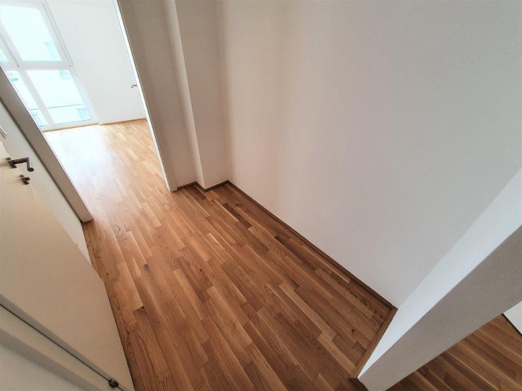 Vorraum mit Schranknische