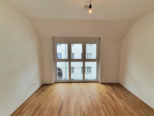 Helle Neubauwohnung, grozgige Aufteilung // Nhe U6!!