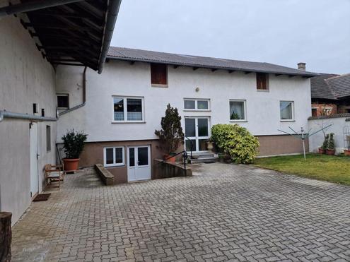 &quot;Wohnhaus und Hallen&quot;