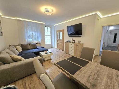 &quot;Wohnen mit Geschichte ? Gartenwohnung im Turmhaus Pressbaum&quot;