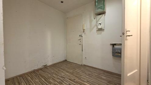 Sanierungsbed�rftige Altbauwohnung im Erdgescho�-FIXPREIS! ? 99.000!