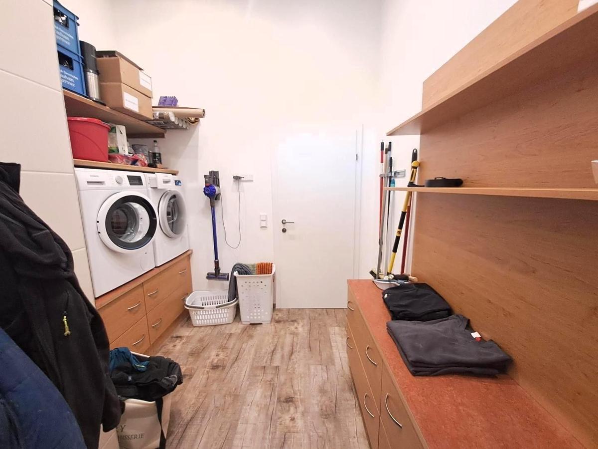 Abstellraum mit Waschkche