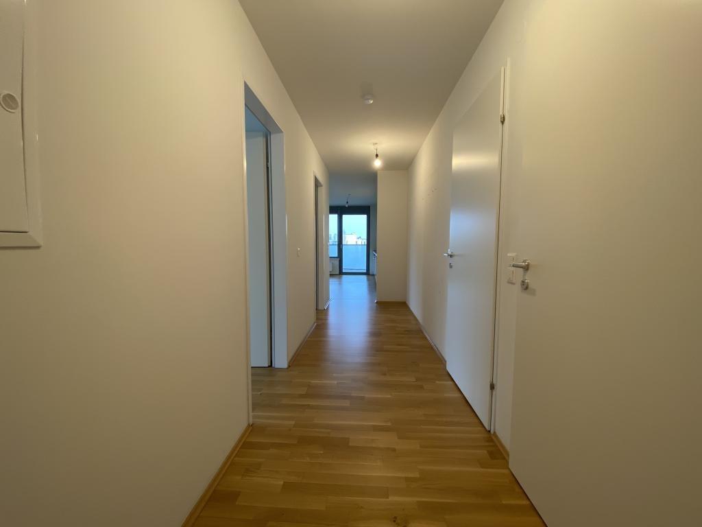 Gang - Blick Richtung Wohnkche