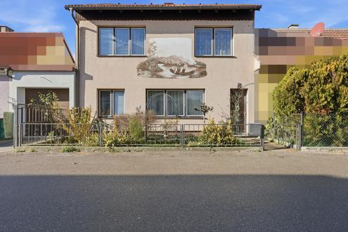 Familienfreundliches Haus mit Nebengebäude und Garage in Zwentendorf!