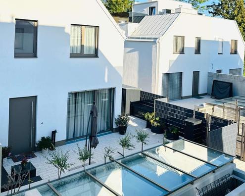 "Nur noch eine Einheit! Luxus-Doppelhaus mit Tiefgarage, Keller, Dachterrasse & Smart-Home - auf Eigengrund!"</"