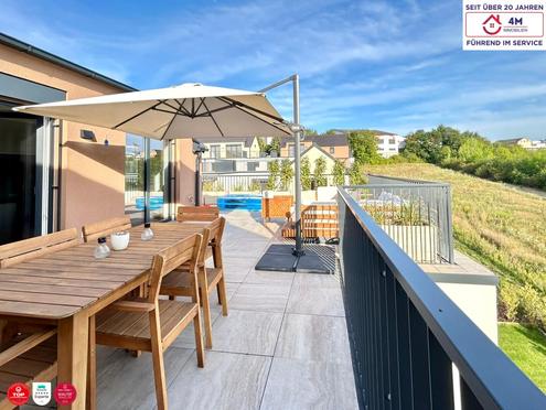 !Mietkauf - Ihre Chance auf Eigentum! 142 m2 / sonnige Maisonette / 2 Terrassen / 5 Zimmer / Hollabrunn