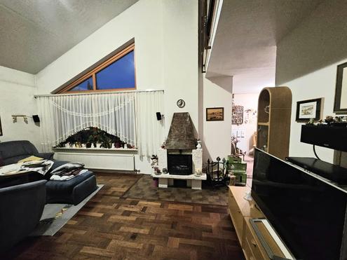 KEINE EIGENNUTZUNG - nur als Wertanlage ! Doppelhaush�lfte bestehendes WOHNRECHT (auf Lebenszeit)