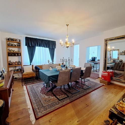 Sehr schne, renovierte  Eigentumswohnung. Empfehlenswert !