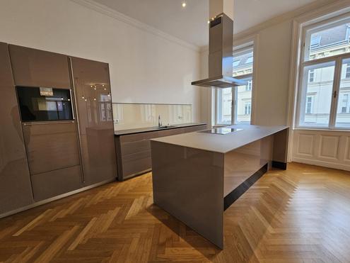 LOFTARTIG - sonnig - Nhe U1