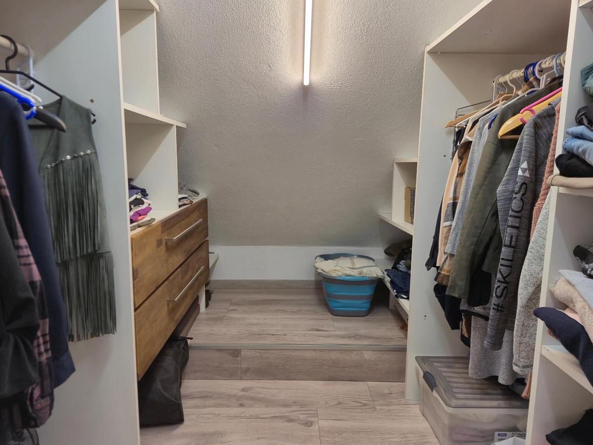 Schrankraum bei Schlafzimmer Ebene 2