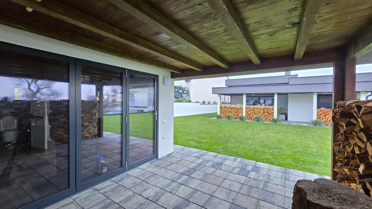 29 Freiflche Garten/Poolhaus