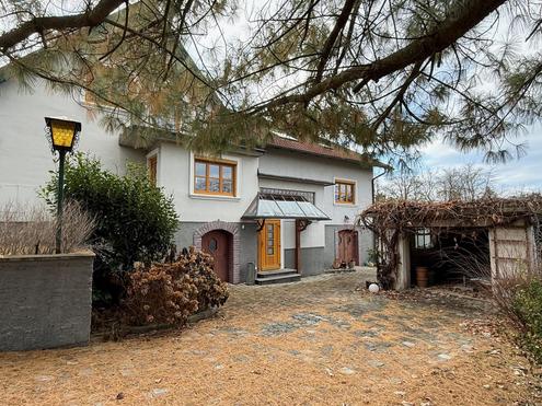 Grofamilienhit - zwei Huser mit groem Garten