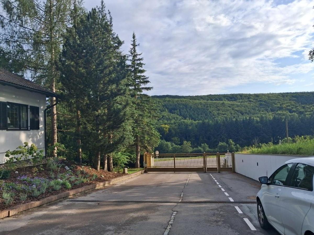 21 Einfahrtstor ETW 3004