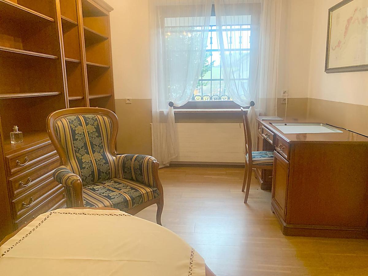 B�ro oder E�zimmer