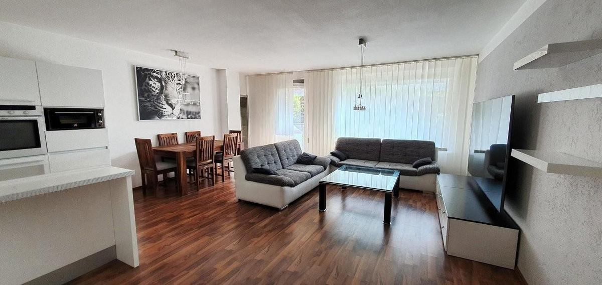 2 Wohnzimmer ETW 1220