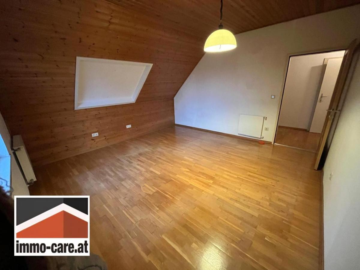 Schlafzimmer Kinderzimmer OG ger�umt