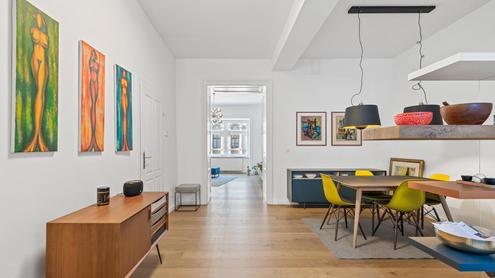 Stilvoll renovierte Altbauwohnung im 3.Bezirk. Citynaher Lifestyle mit besonderem Flair.