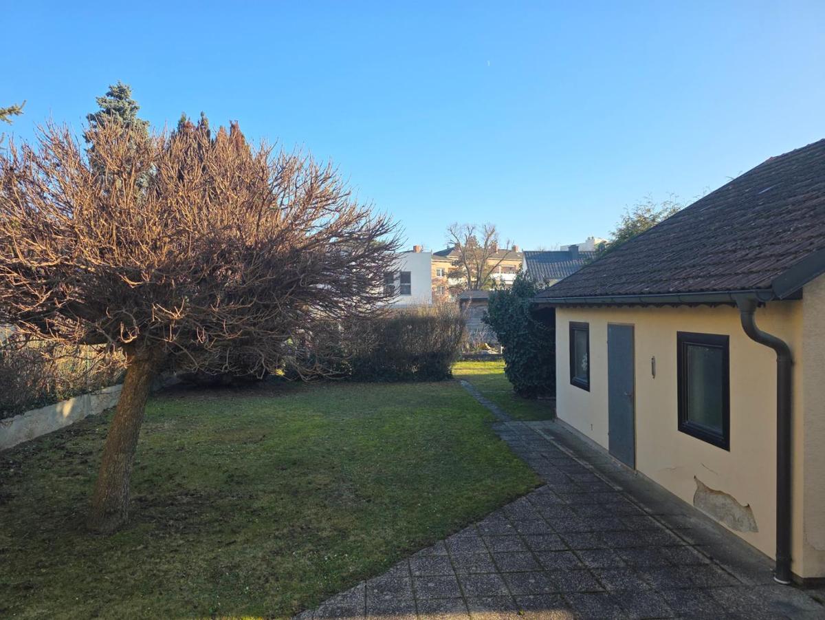 2000 EFH 20 Nebengeb�ude