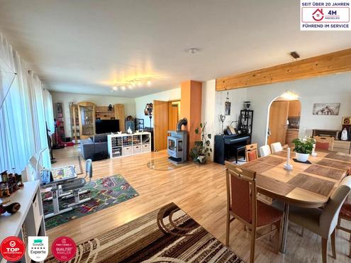 Viel Raum f�r Leben, Lachen &amp; Familie ? Traumhaus mit Garten &amp; Pool