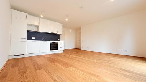 Wundersch�ne Randlage in ESSLING/ Schafflerhofstrasse/ H�chster Wohnkomfort  mit Balkon, Stellplatz sogar erw�nscht!!