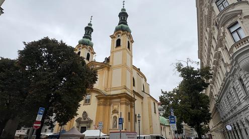 Altbau mit Charakter in der Clusiusgasse, sanierungsbed�rftig, 47 m�