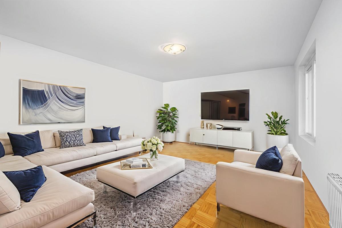 ETW 1220 Wien Symbolfoto Living Room