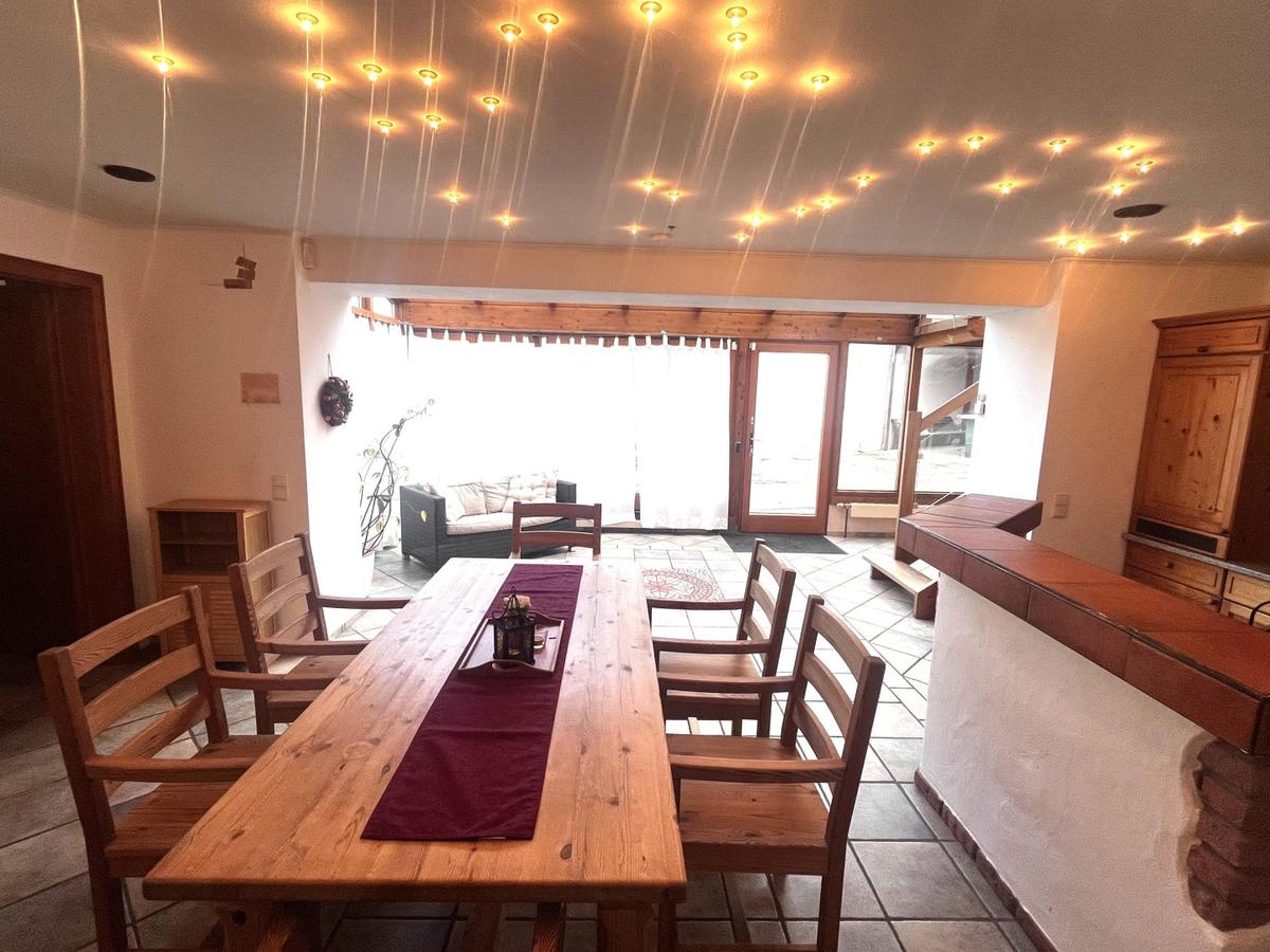 05 WG_Esstisch_Wintergarten