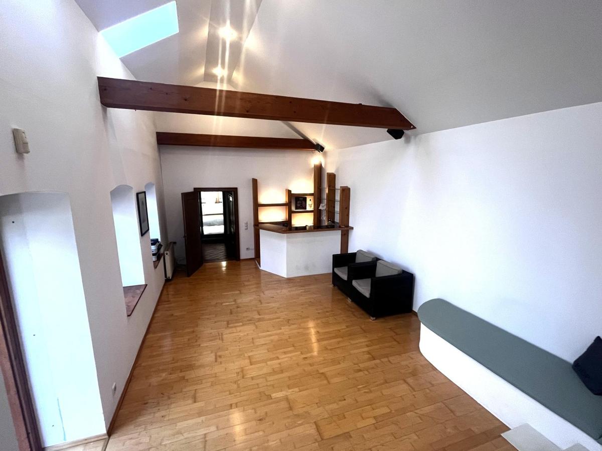 10 Wohnzimmer_vorne1