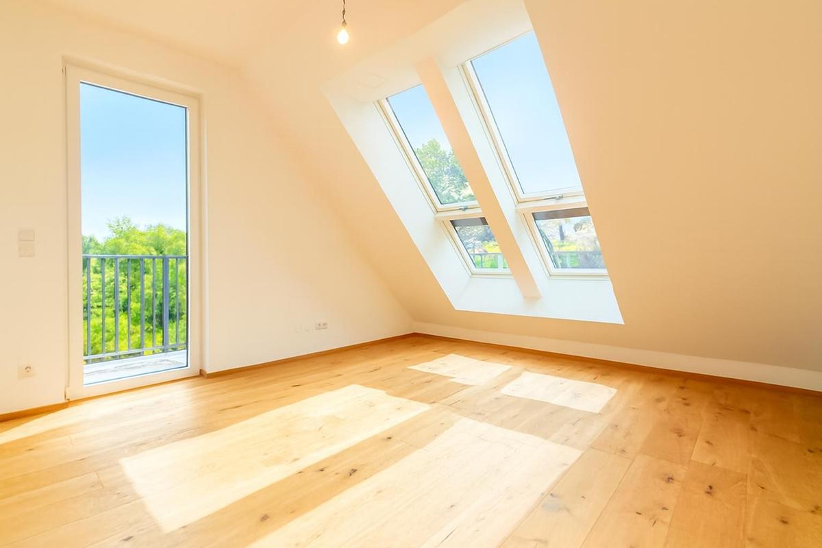 Schlafzimmer - Blick zur Terrasse