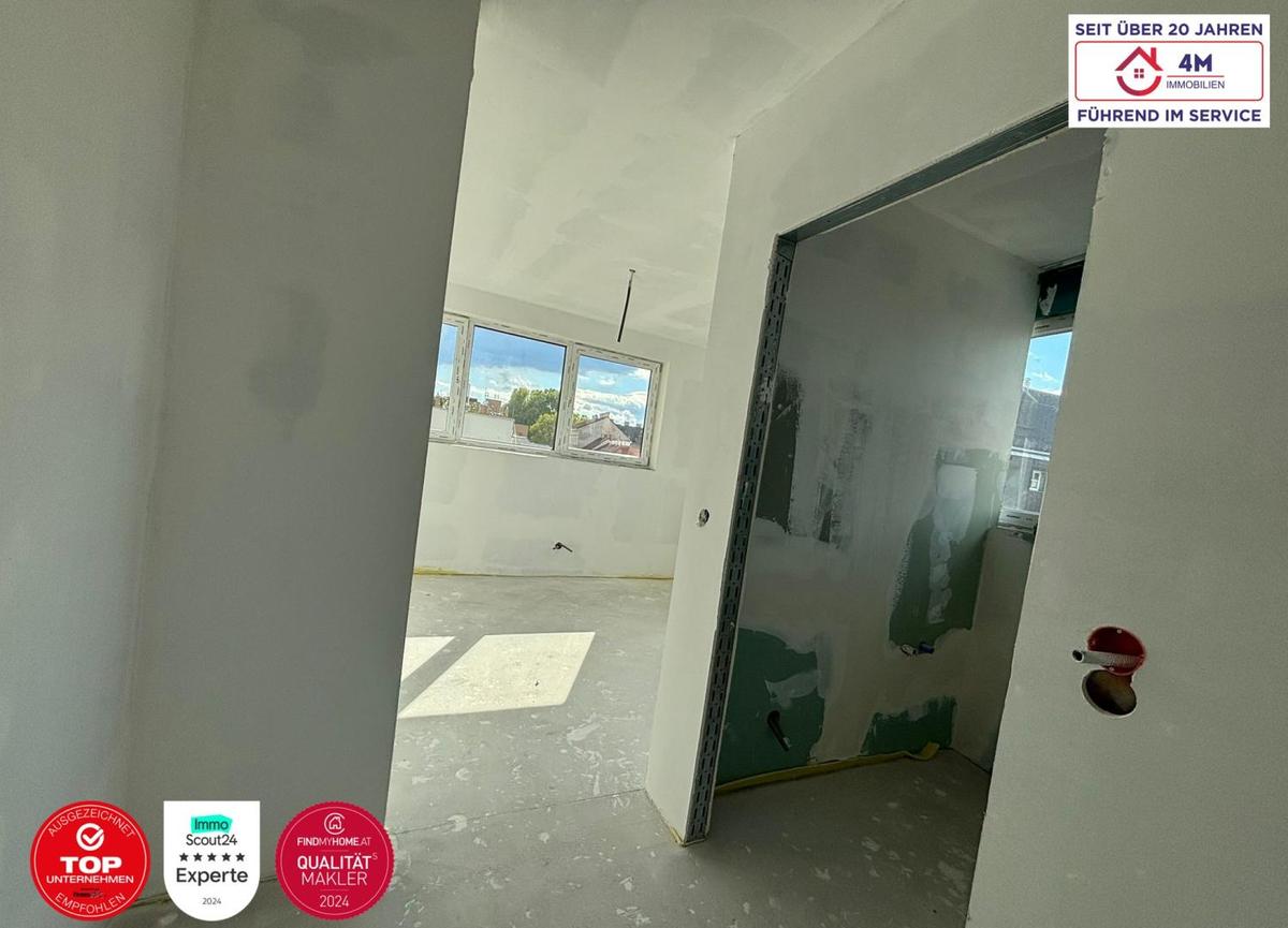 Schrankraum & Badezimmer