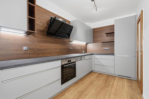 "Neues Jahr, neues Gl�ck ? 3 Zimmer mit Loggia N�he Park? 