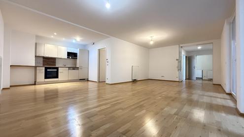 EG-Wohnung mit GARTENTERRASSE! Hofseitig und ruhig!!!! Top-Infrastruktur!!!