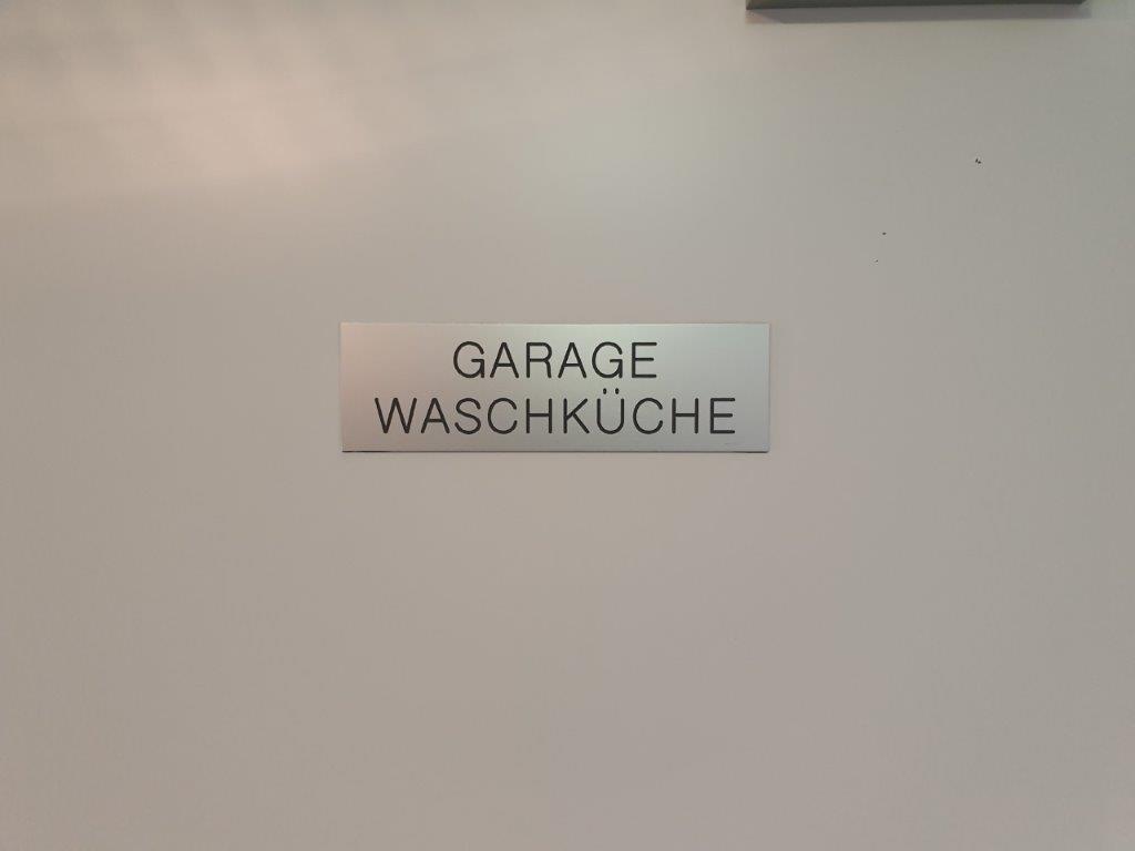 Waschk�che und Garage