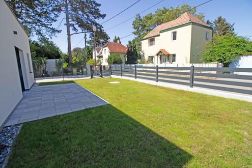 "Doppelhaush�lfte + Terrasse + Garten = Gl�cksformel f�rs Leben"