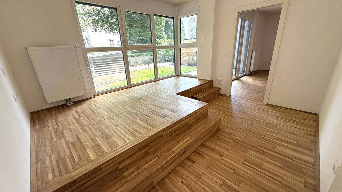 Schlafzimmer mit Plateau