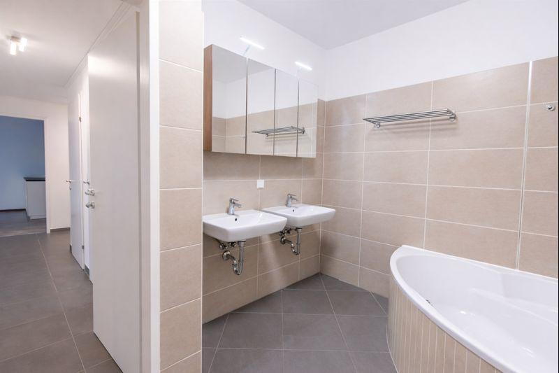 Badezimmer, Ansicht 1