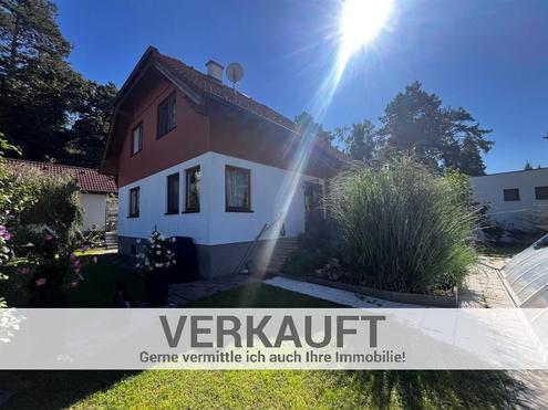 VERKAUFT - "Solides Haus mit Garten und Pool"