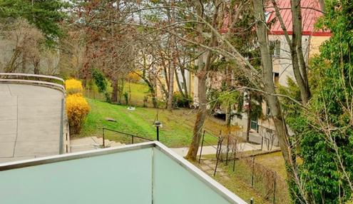 Frühstücken im Grünen: Traumwohnung mit großem Balkon + AB MÄRZ!!