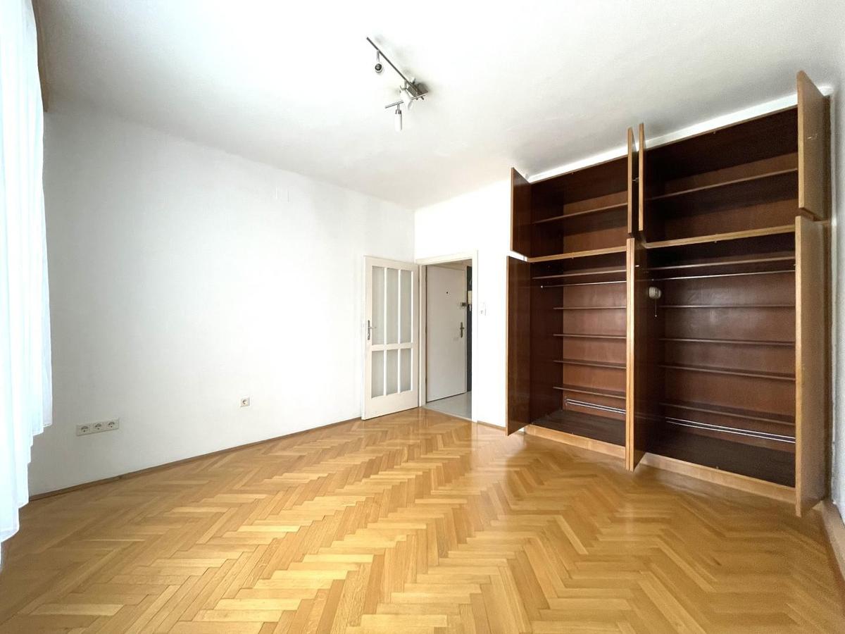 Einbauschrank