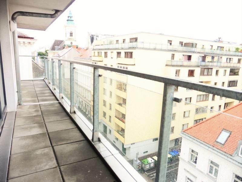 westseitig orientiere Terrasse