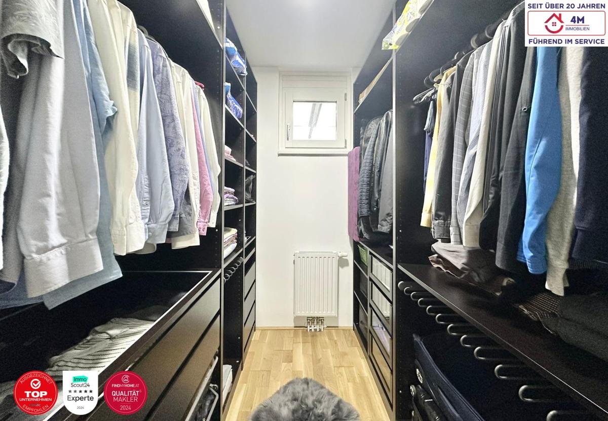 Begehbarer Kleiderschrank