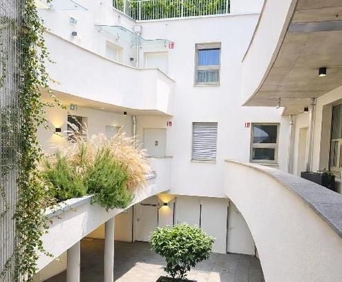 "P�RCHENHIT ? Koffer packen &amp; einziehen!"