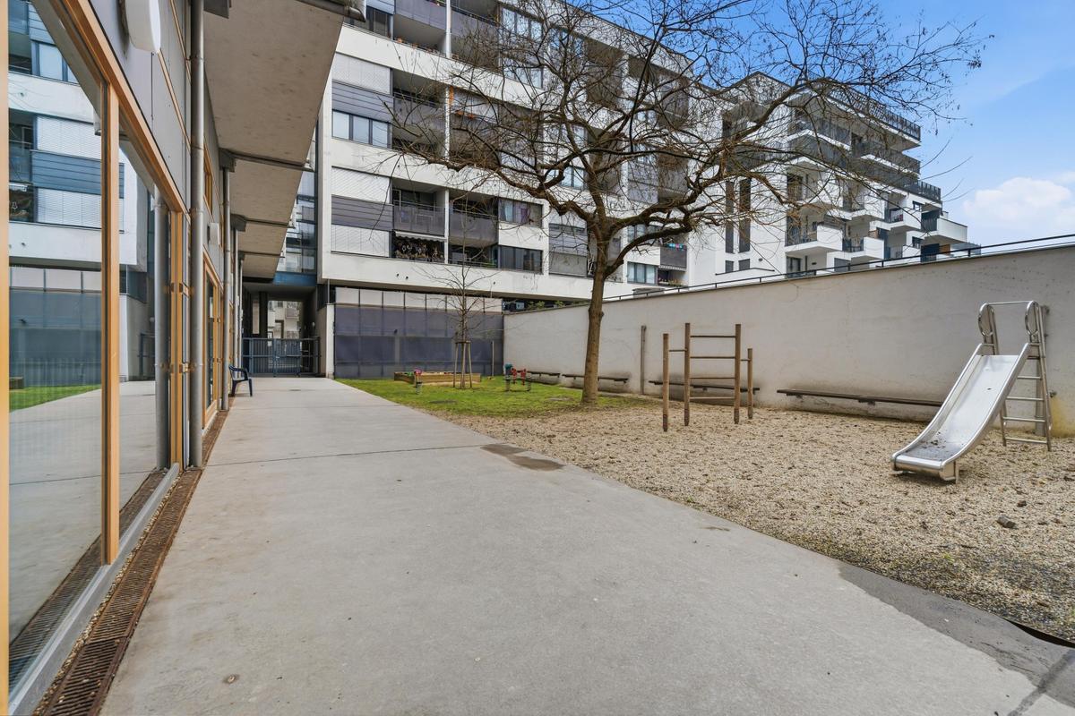 INNENHOF - SPIELPLATZ