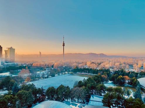 " Voll m�bliert - Donaupark- U1 Uno City "