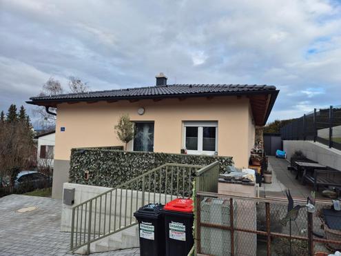 NEUBAU BUNGALOW IN SEHR GUTER WOHNLAGE MIT AUSBLICK