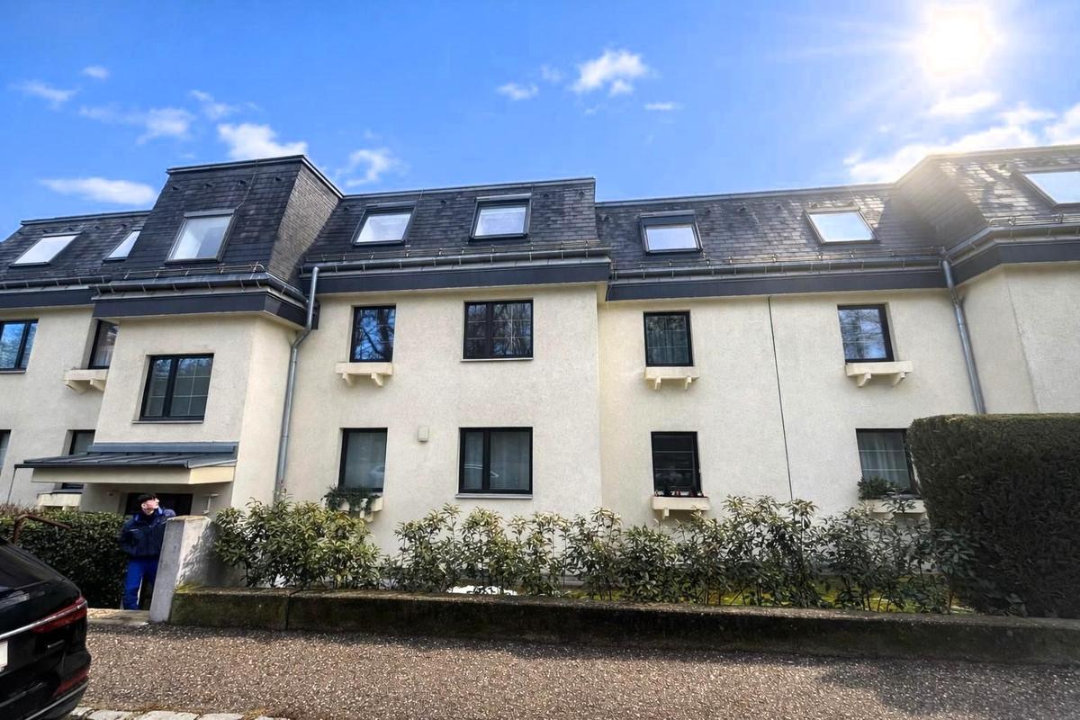 05 Haus - Strassenseite