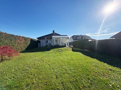"Bungalow mit PrivatPOOL auf ca. 965 m² Grundstück!"