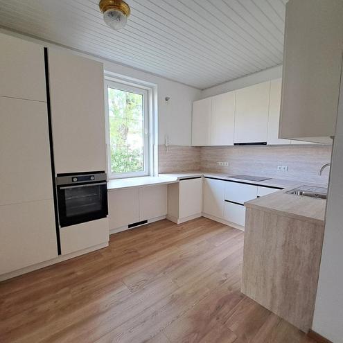 PROVISIONSFREI! Altbauflair f�r Mieter mit Ideen!
